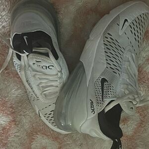 Nike Air270